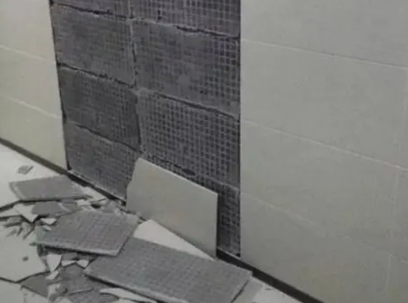 三明市瓷砖空鼓维修公司分享下三明市墙砖松动维修的知识